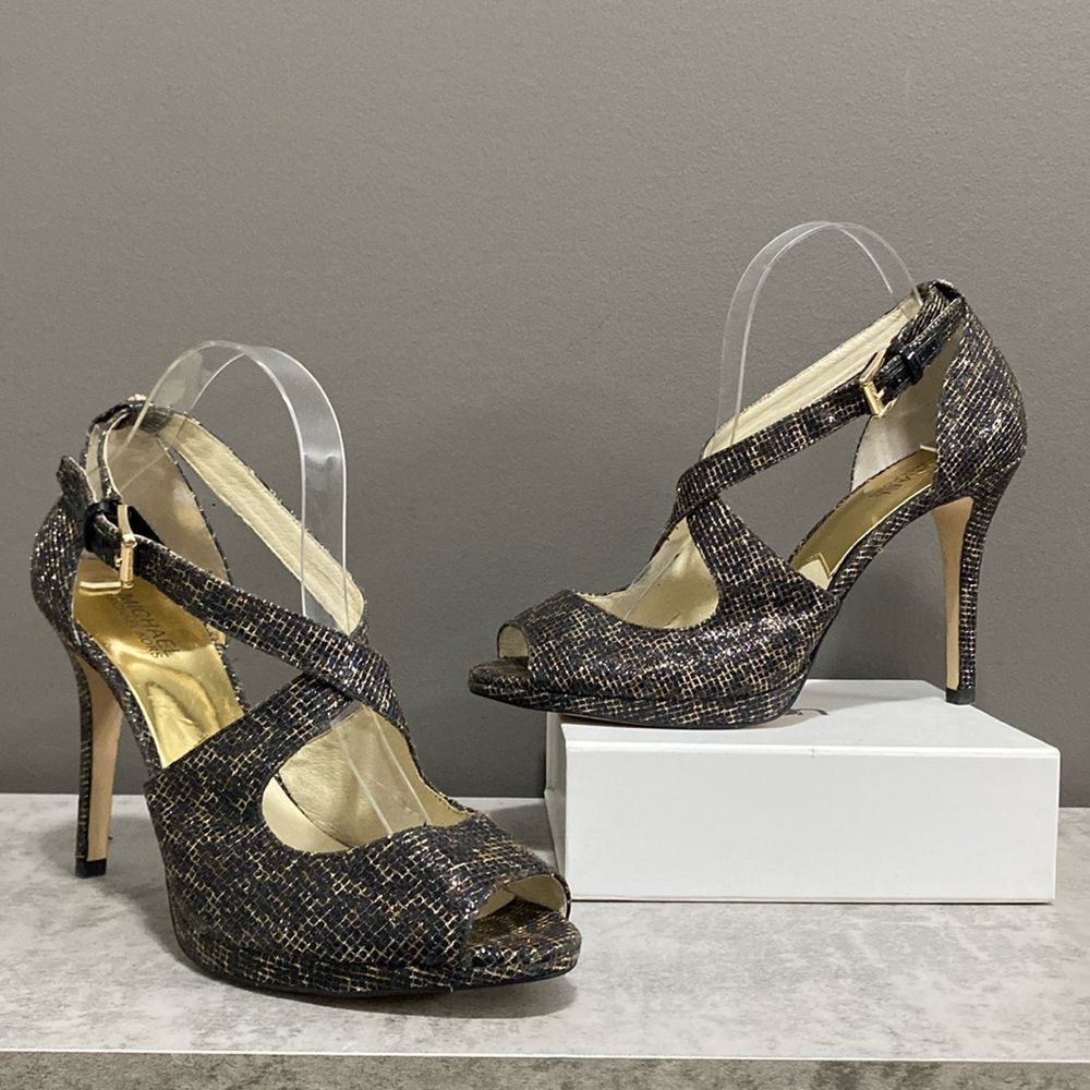 Michael Kors Textured Black and Gold Heels